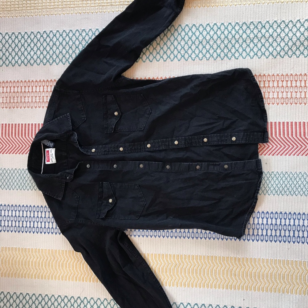 Man’s black shirt, Wagner, size small